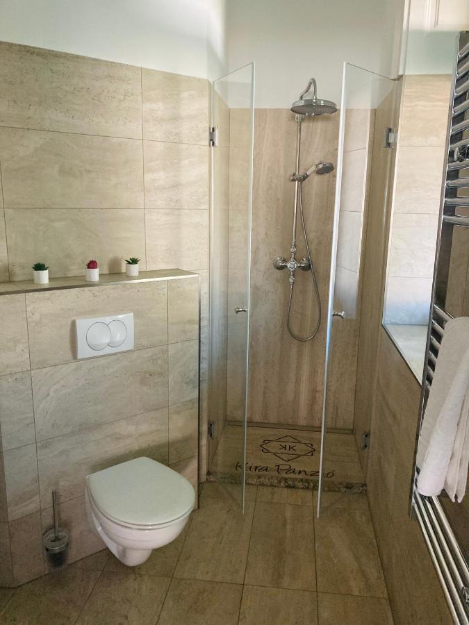 Kira Panzio Bed and Breakfast Lengyeltoti Εξωτερικό φωτογραφία
