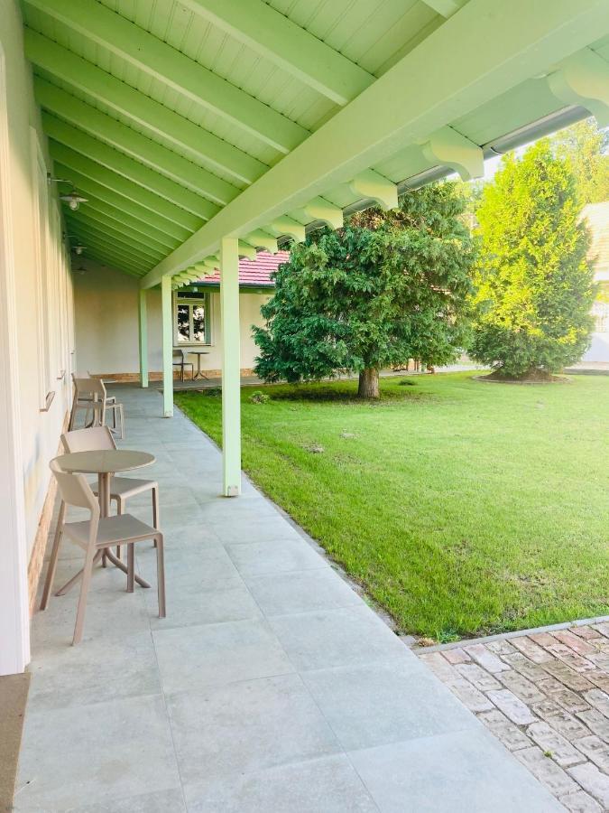 Kira Panzio Bed and Breakfast Lengyeltoti Εξωτερικό φωτογραφία